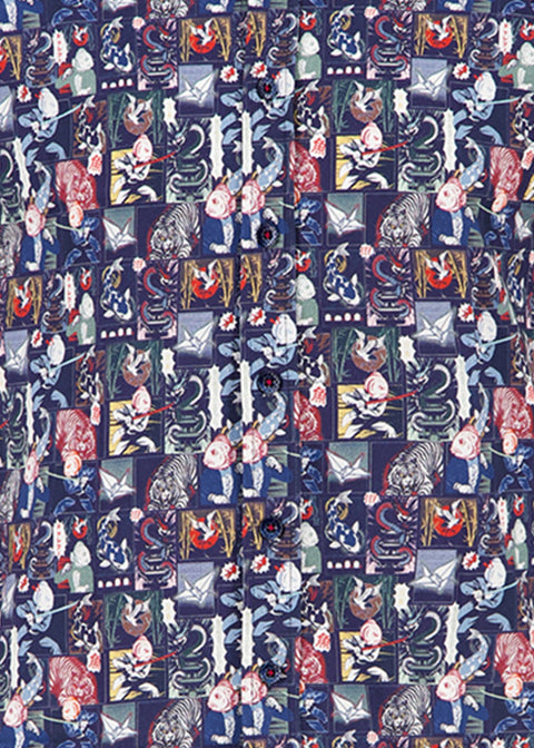 A Fish Named Fred Manga Shirt in Navy - close-up van de print