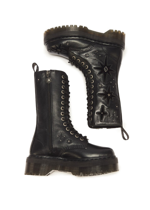 Dr. Martens 1B99 WMG hoge zwarte laarzen - beide laarzen van opzij