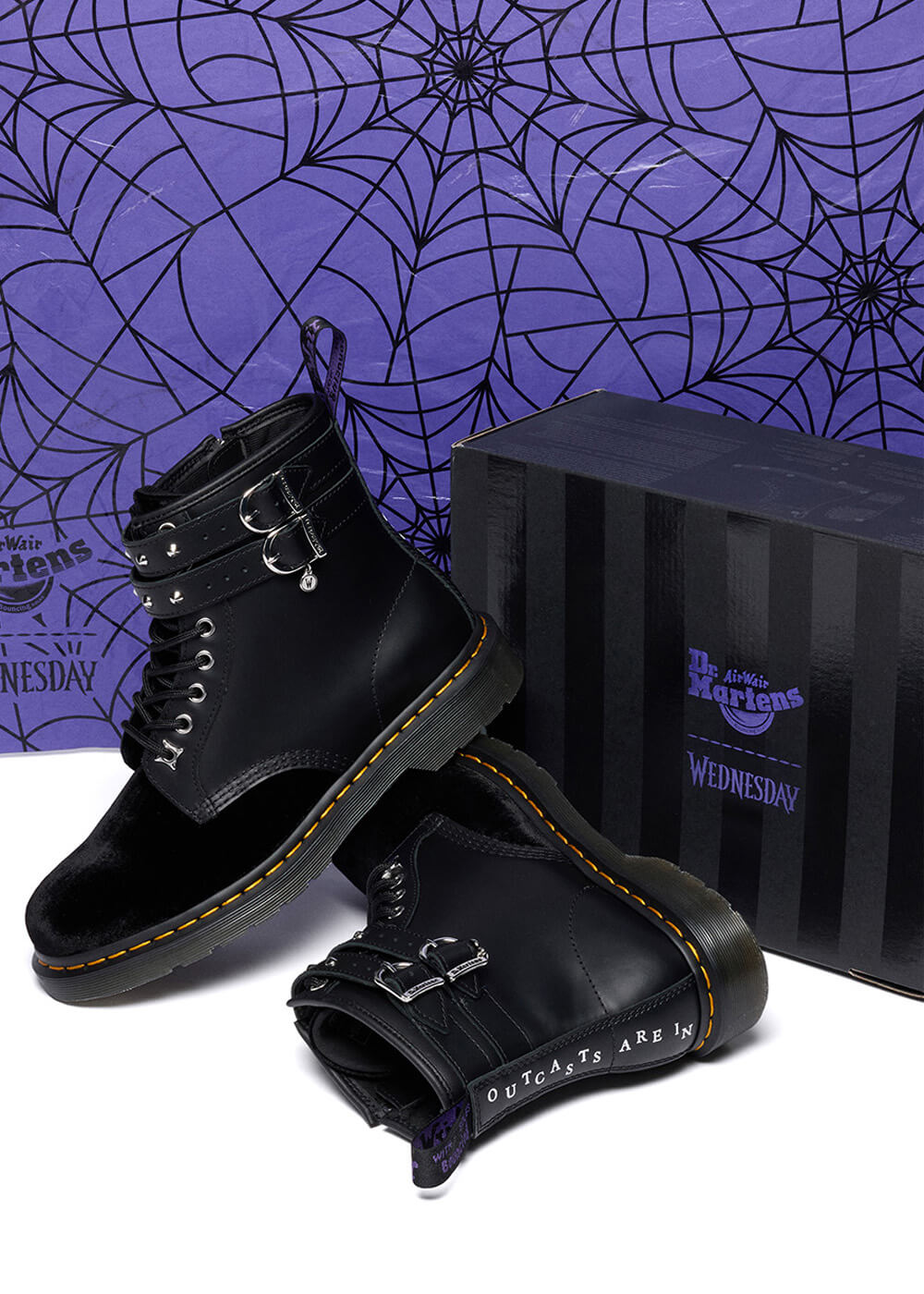 Dr. Martens Wednesday 1460 Boots Black - www.succubus.com