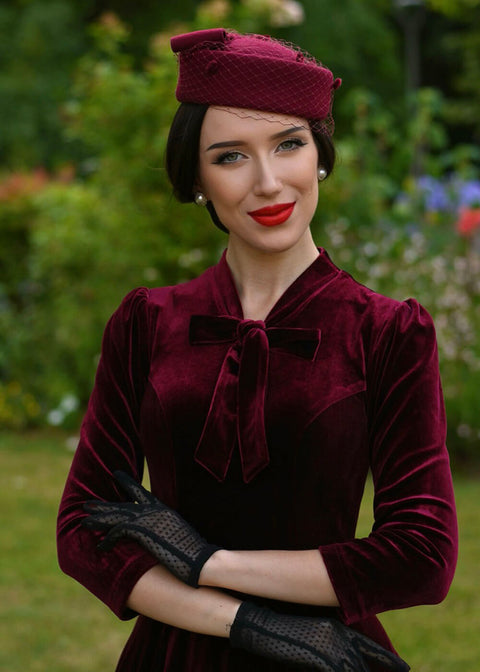 Hearts & Roses Sylvie Velvet 50's Swing Dress Burgundy - www.succubus.com Hearts & Roses Sylvie Velvet 50's Swing Dress Burgundy - www.succubus.com
