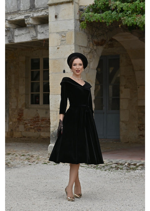Hearts & Roses Pheobe Velvet 50's Swing Jurk Zwart – originele modelfoto