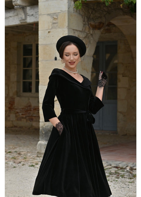Hearts & Roses Pheobe Velvet 50's Swing Jurk Zwart – originele modelfoto