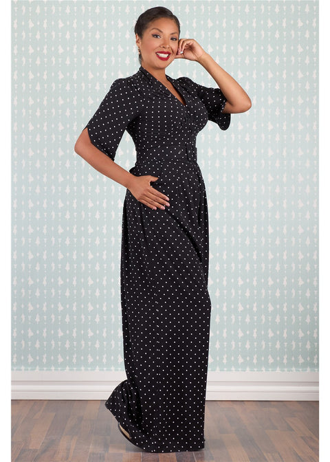 Miss Candyfloss Shalva zwart-witte polkadot jumpsuit, zijaanzicht