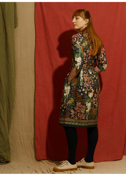 Palava Cynthia indigo jurk met dodo's en botanische print - productfoto 5