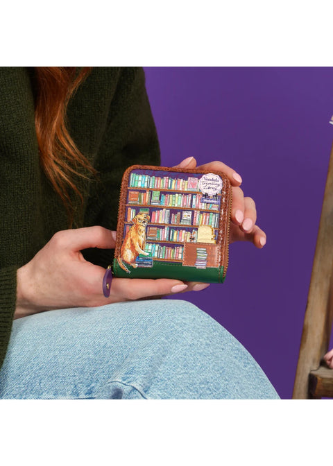 Vendula London Travelling Library Bookshop Square Portemonnee Multicolour – officiële Vendula productfoto